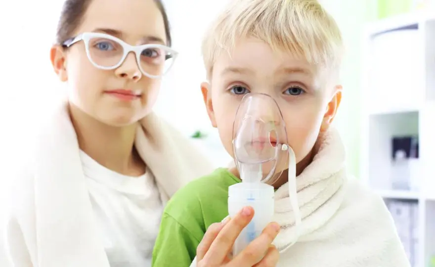 Inhalacje z soli fizjologicznej dla dziecka - Poradnik dla rodziców